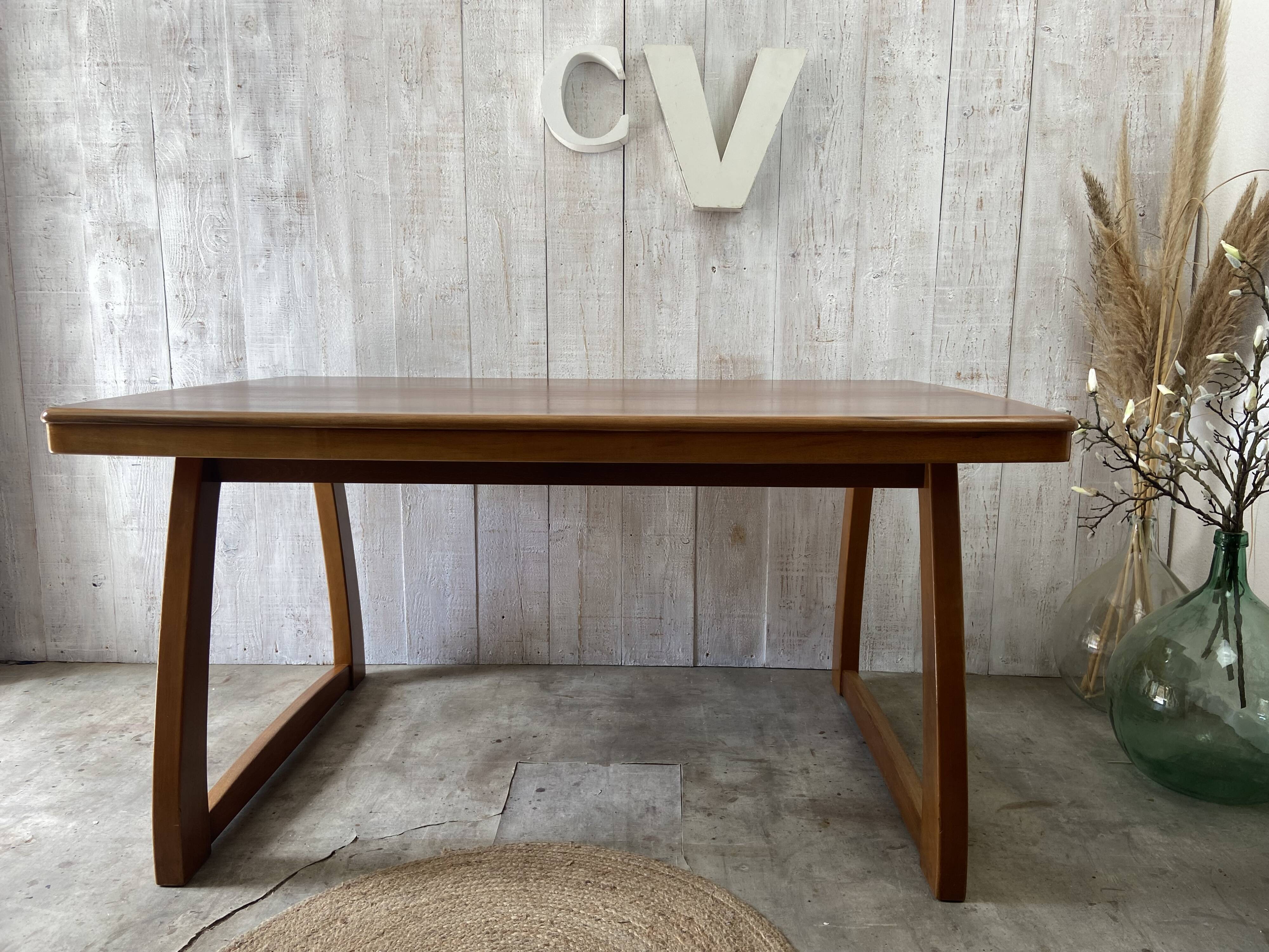 Table scandinave vintage