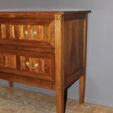Commode de style Louis XVI en noyer et marqueterie XIX