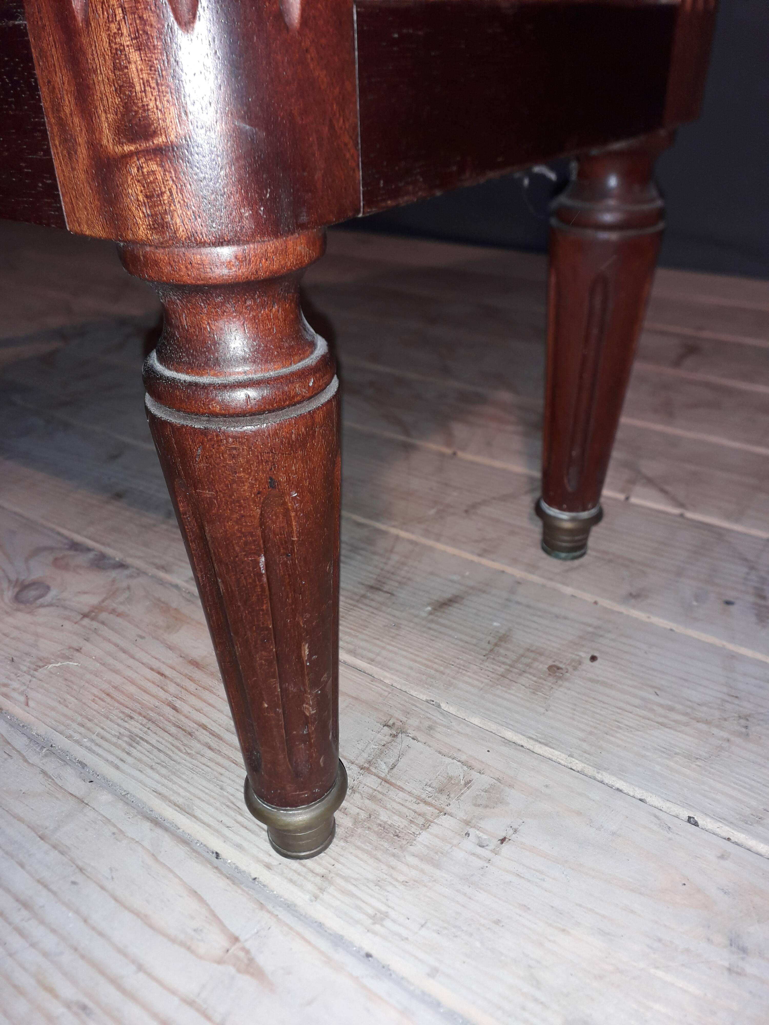 Louis XVI-style mahogany etager