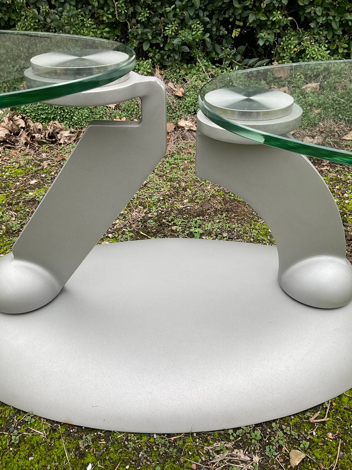 Naos designer coffee table in tempered glass and cast iron