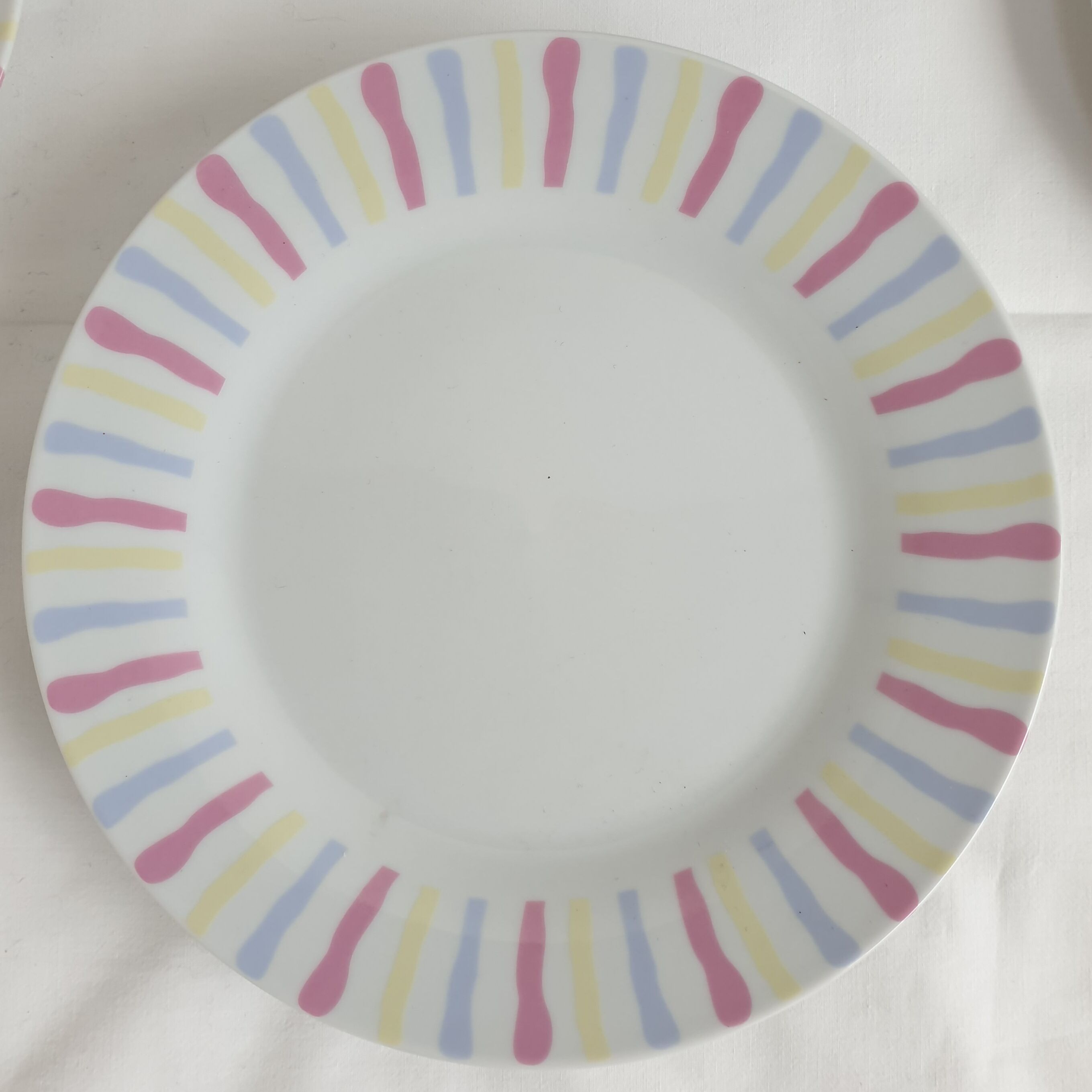 DESSERT PLATES PORCELAIN ELEGANCE PARIS