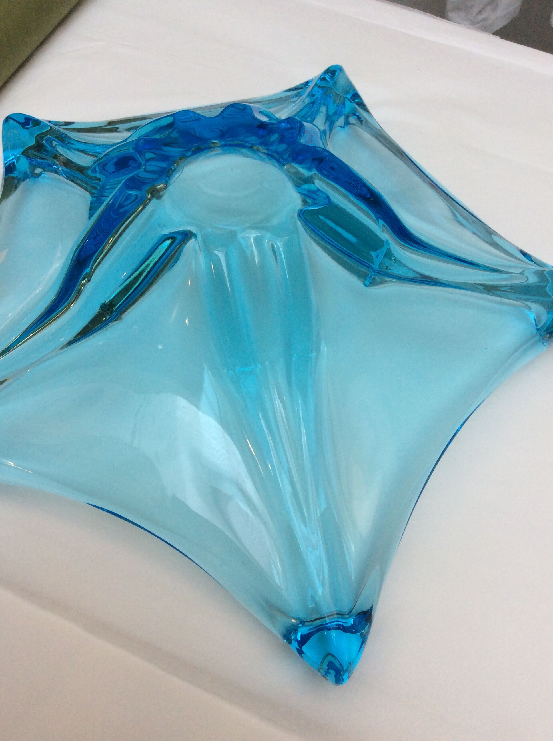 Empty pocket or fruit bowl