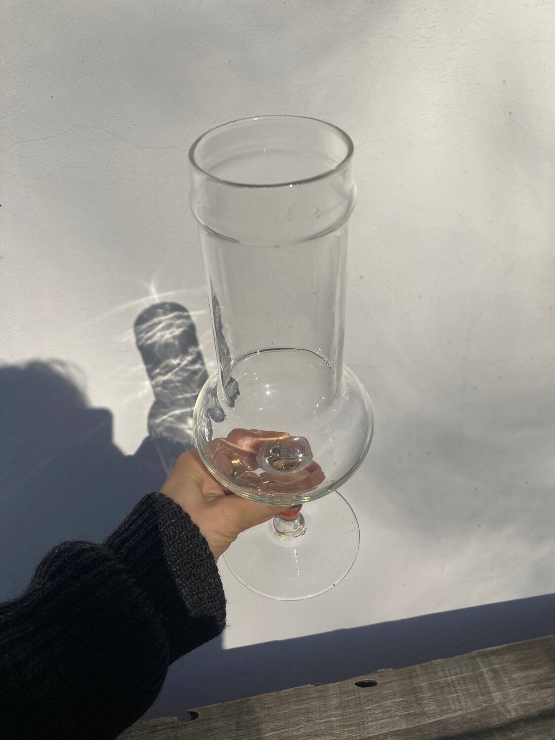 Vase sur pied en verre transparent