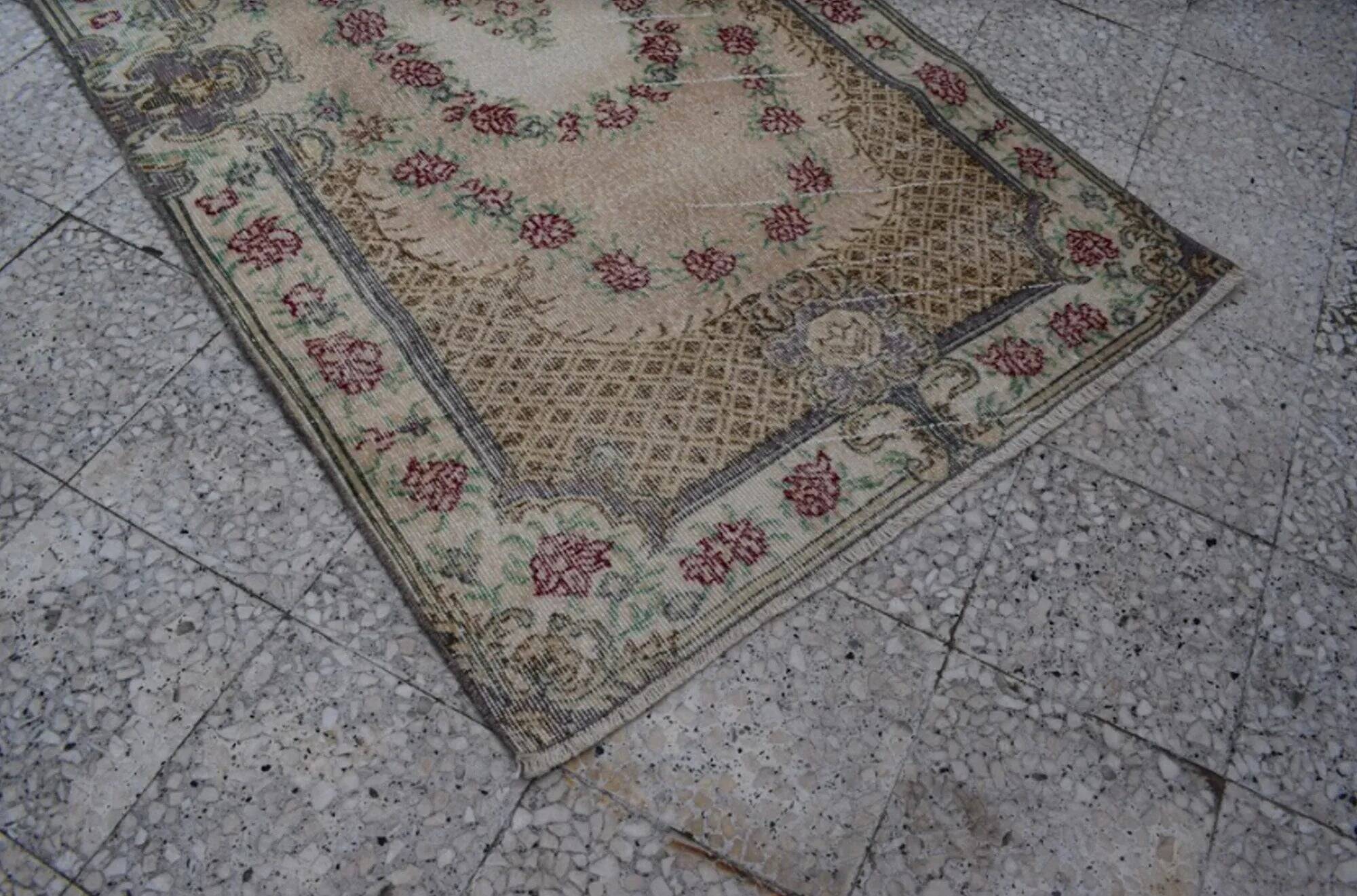 Vintage Turkish Oushak rug 114x212 cm
