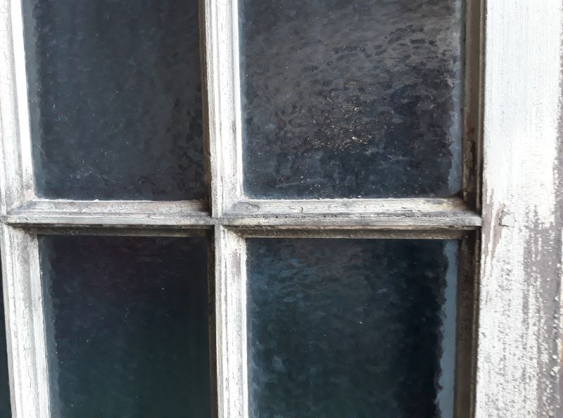Portes-fenêtres d'atelier anciennes