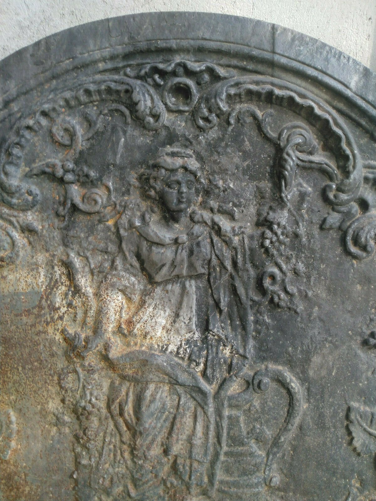 Cousance cast iron chimney plate