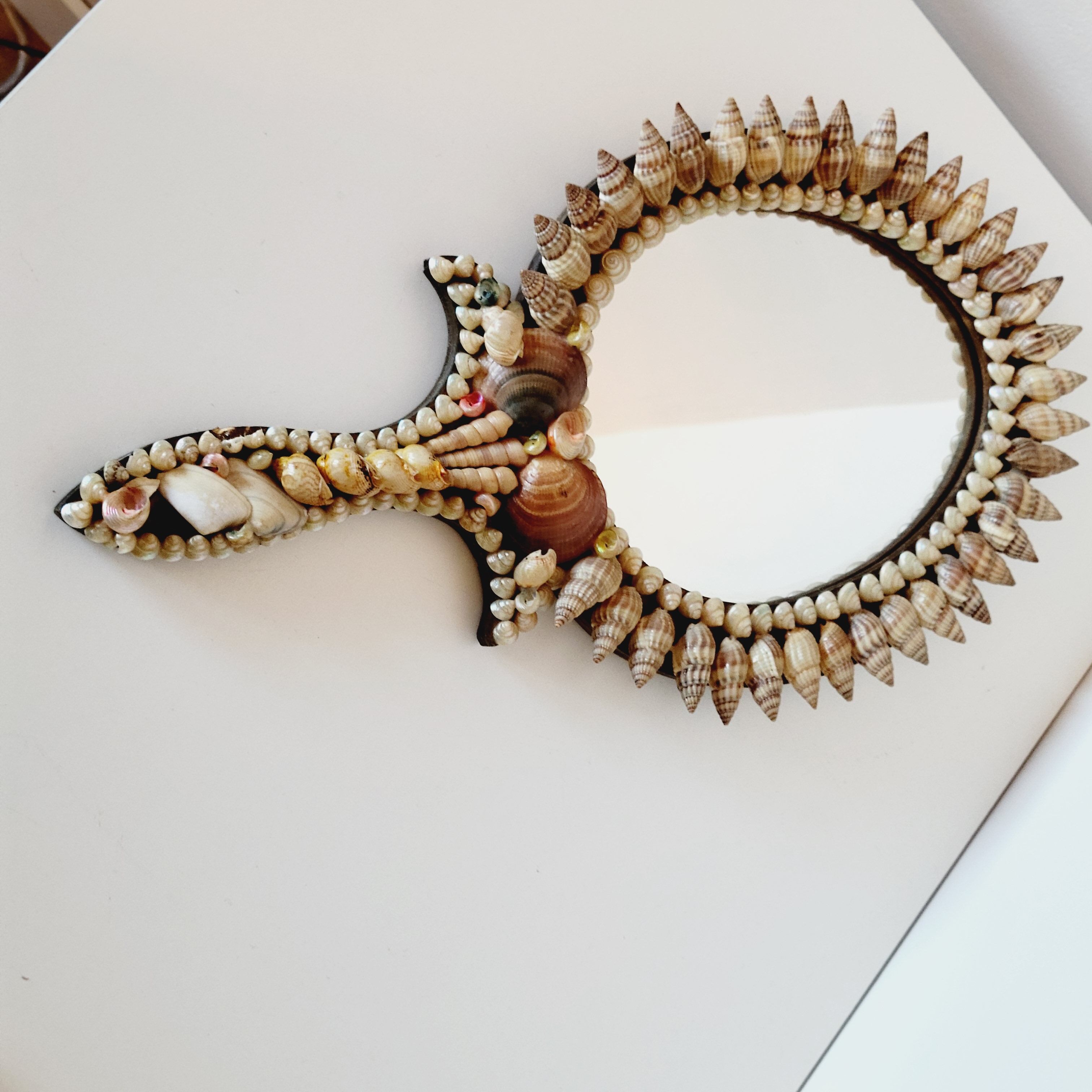 Mirror facing hand or hanging vintage shells