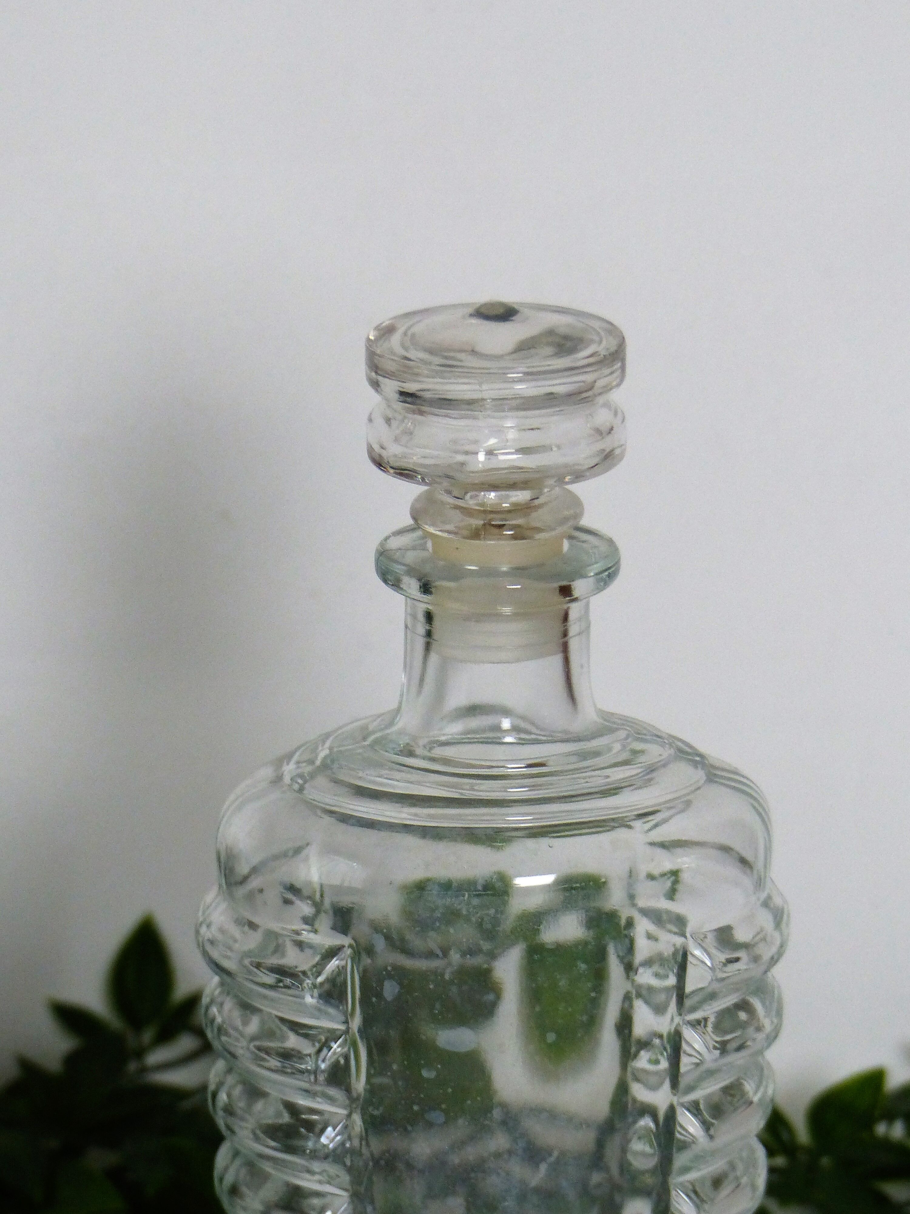 Glass bottle