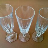 6 dissimilar champagne flutes