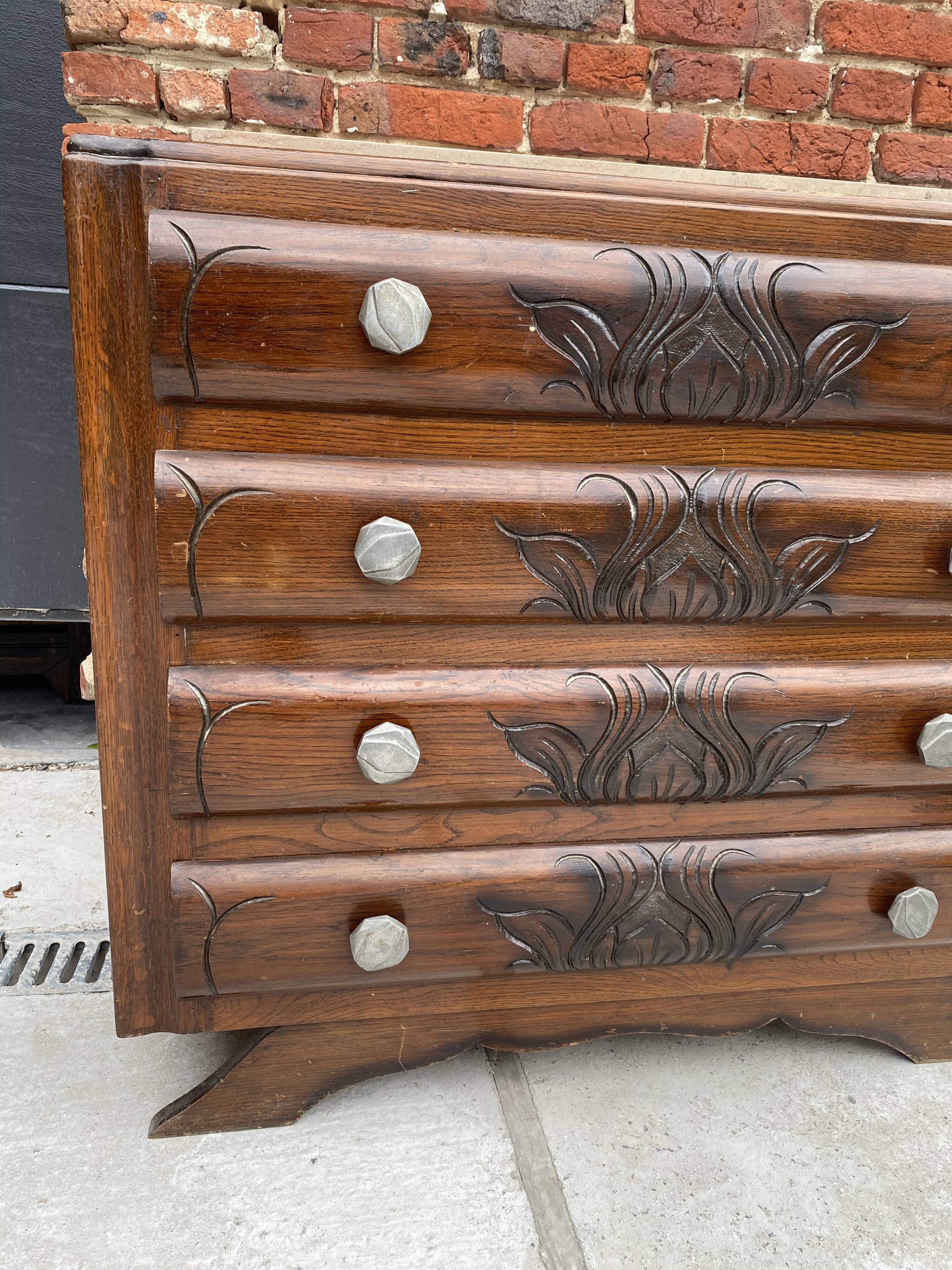 Dresser 30/40s pink marble