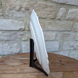 Round dish decorated with a bouquet of flowers Saint Amand Vieux Strasbourg