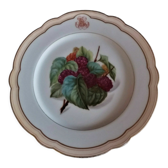 Plate in porcelain of Paris monogrammed decoration hand Ch. Pillivuyt XIXth