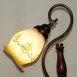 Lampe en bois et verre opalin