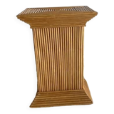 Colonne en rotin