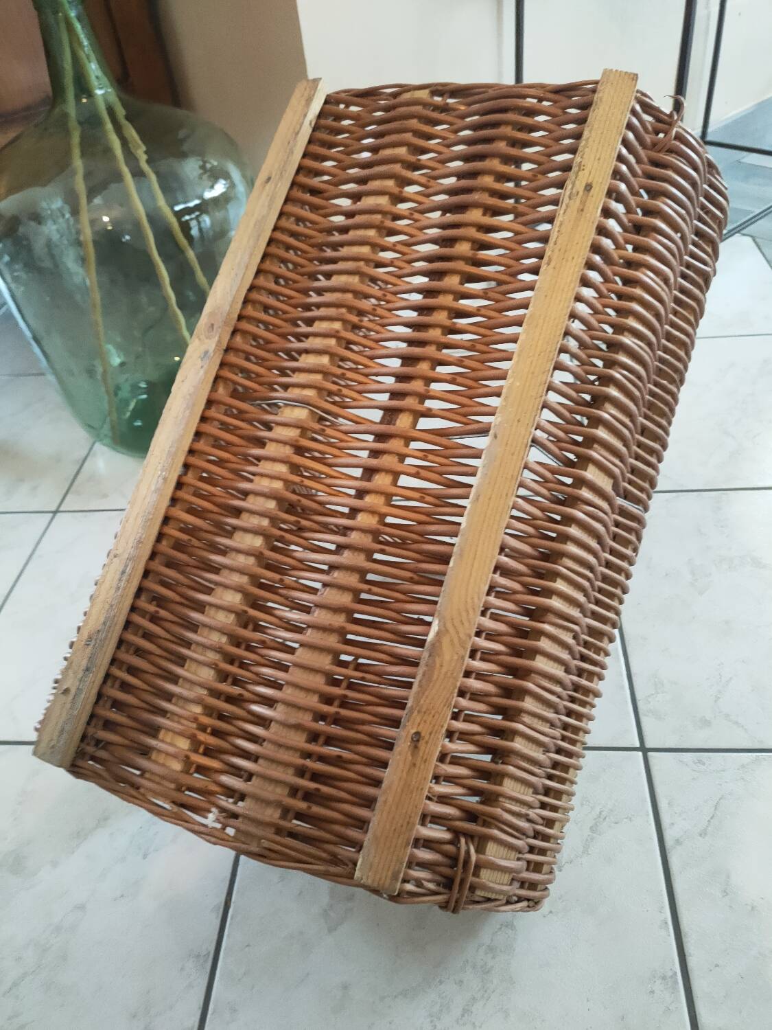 Panier à bûches en rotin
