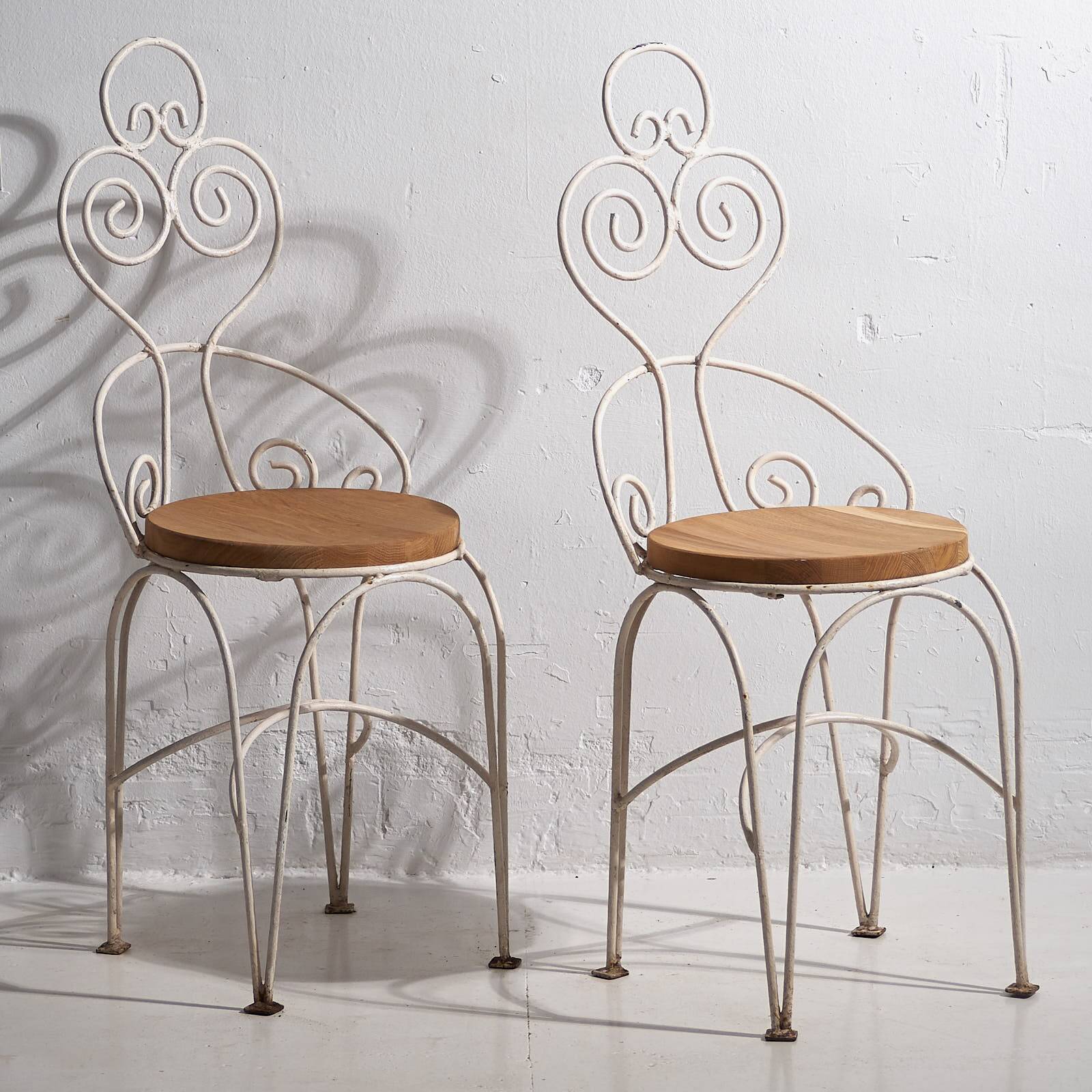 Antique white garden chairs (circa 1920). Set of 4 pieces