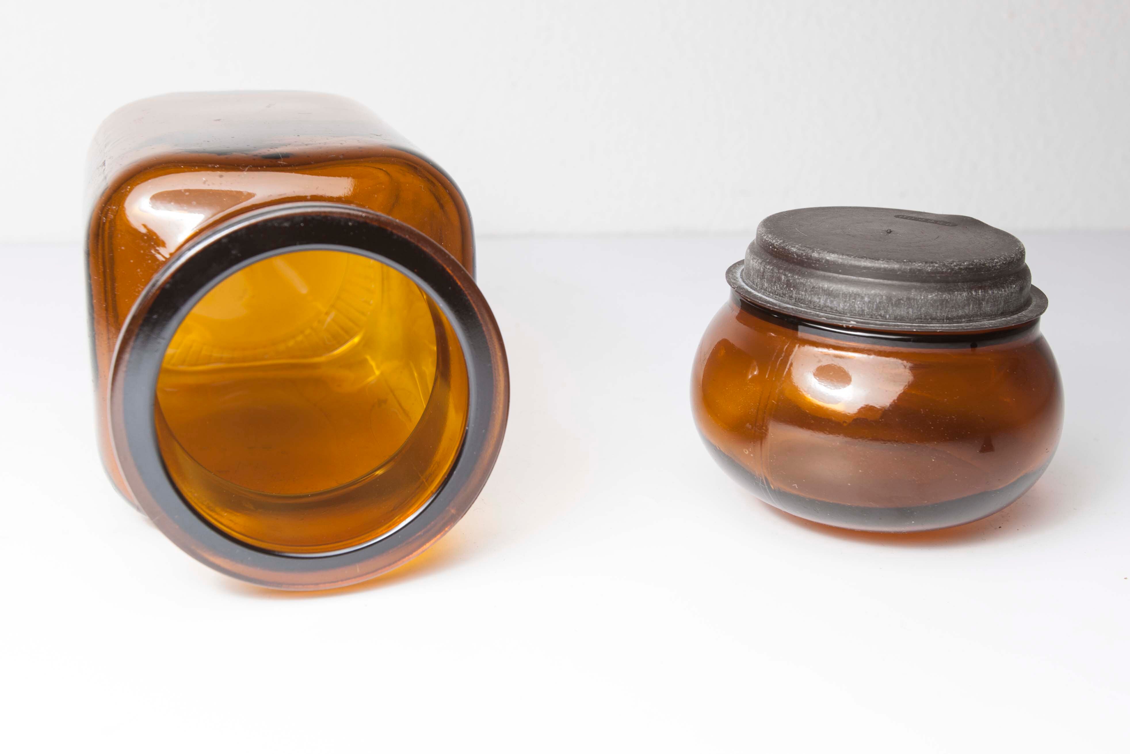 Pharmacy in smoked glass pot