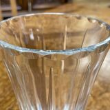 Signed Sèvres crystal vase, work from the 1970s