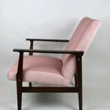 Fauteuil en velours rose années 1970