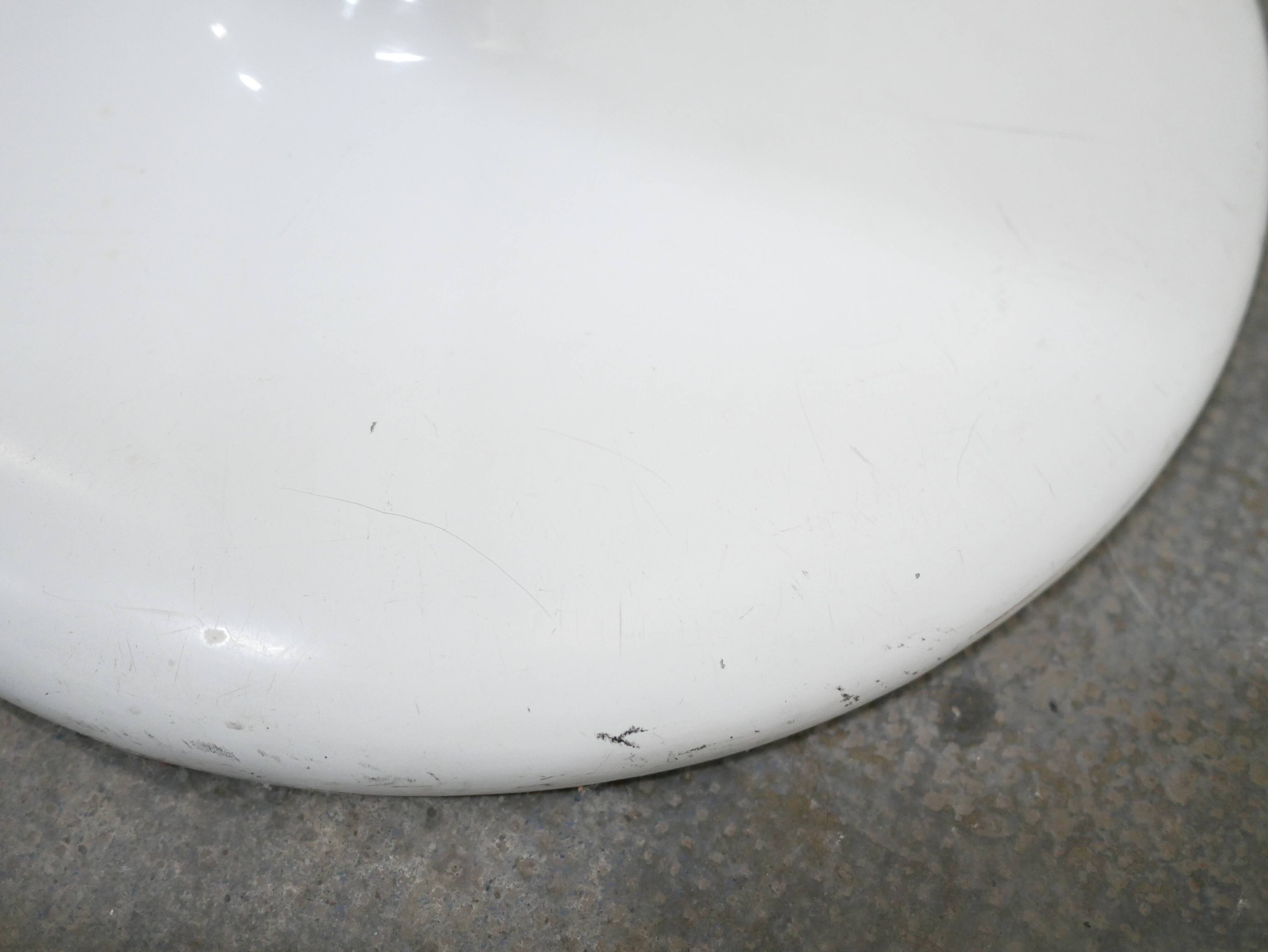 Vintage swivel tulip chair