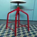 Screw workshop stool
