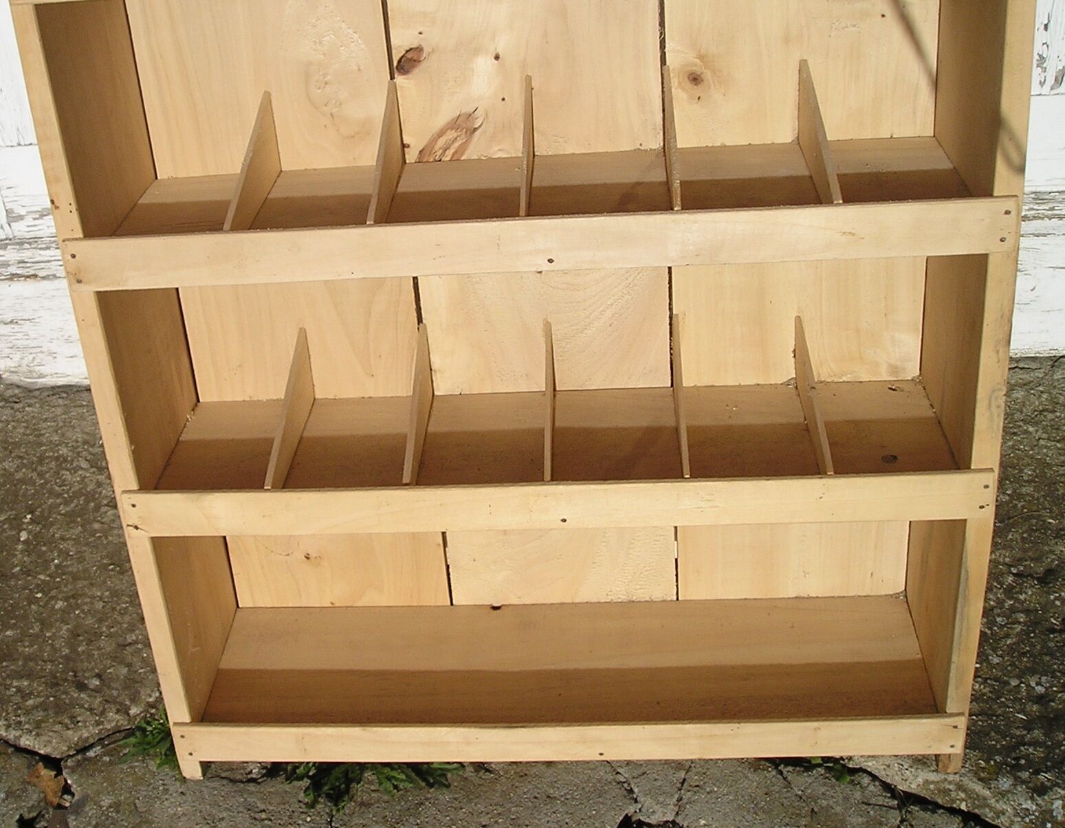 18 compartment wooden store display