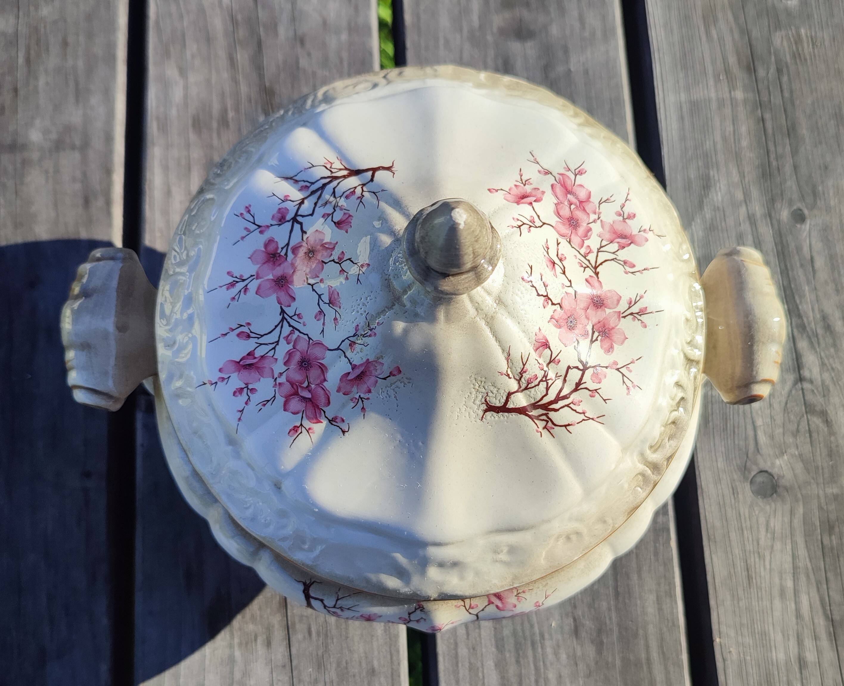 Round ceramic soup tureen Made in Italy