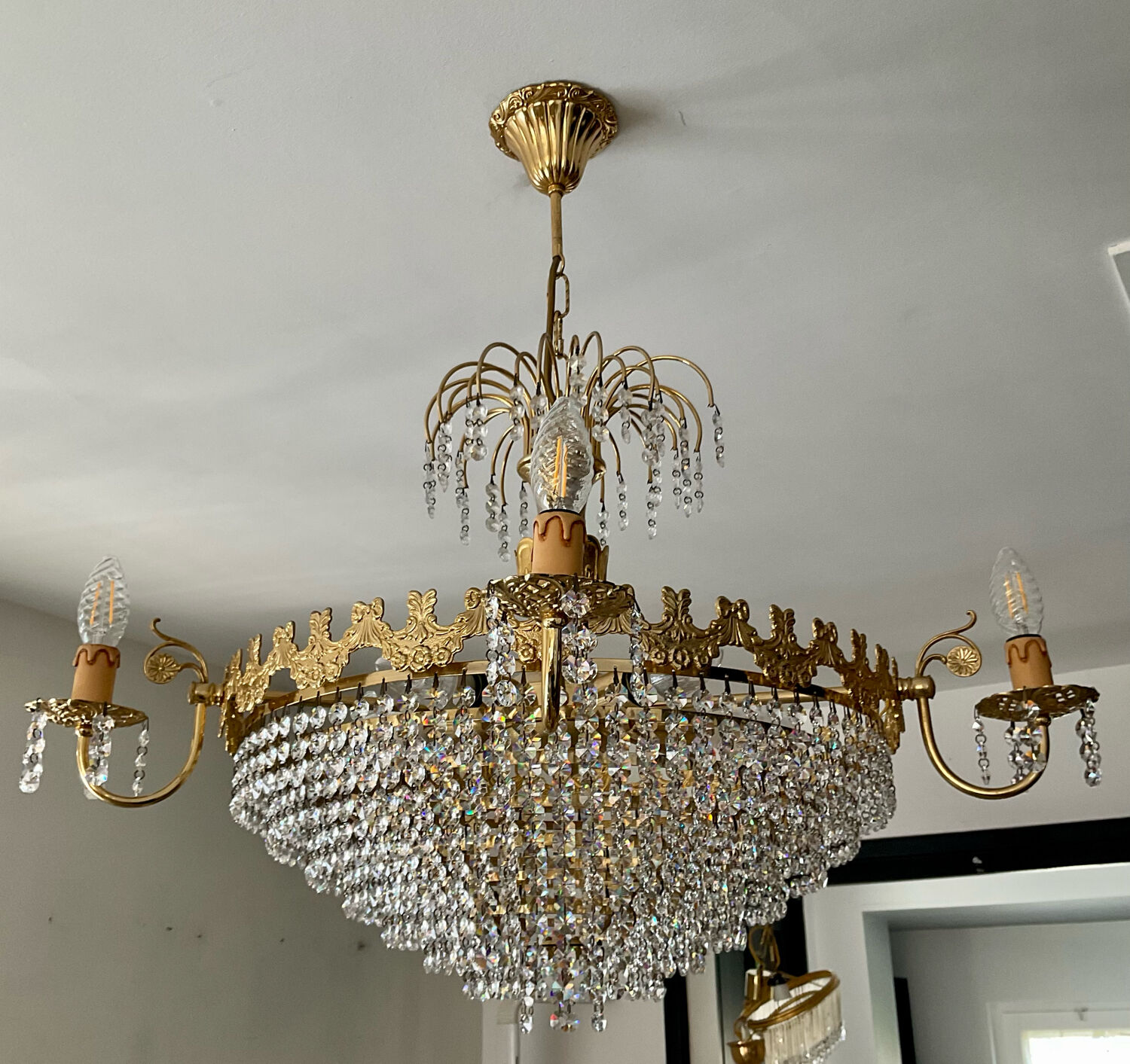 Waterfall chandelier with crystal tassels