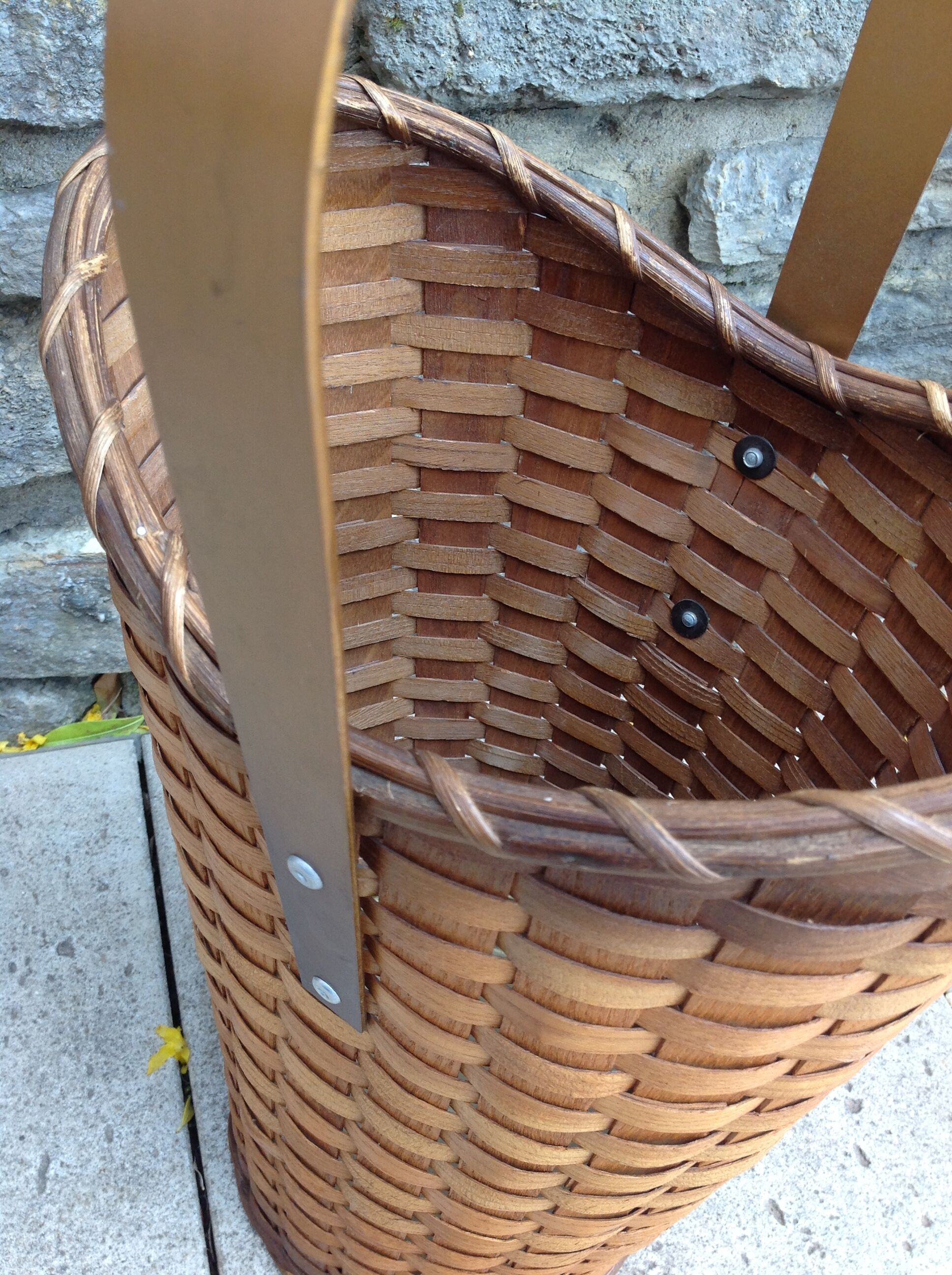 Braided wicker umbrella holder 60/70s