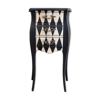 Mini chest of drawers