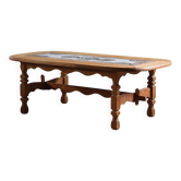 Table basse en chêne et carrelage brutaliste danois vintage dans le style de Henning Kjærnulf, années 1960.