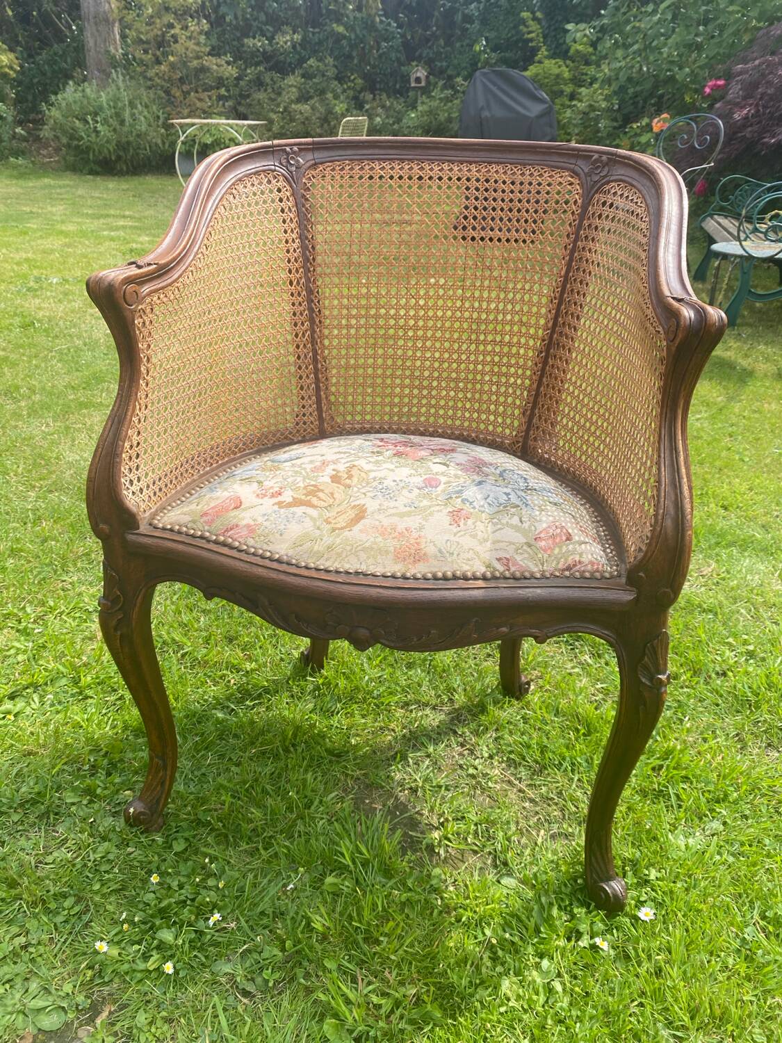 Fauteuil en cannage style Louis 15