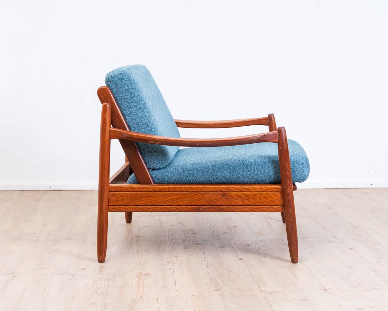 Fauteuil Teak années 60 Bleu