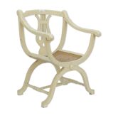 Fauteuil laqué blanc dossier lyre assise canné