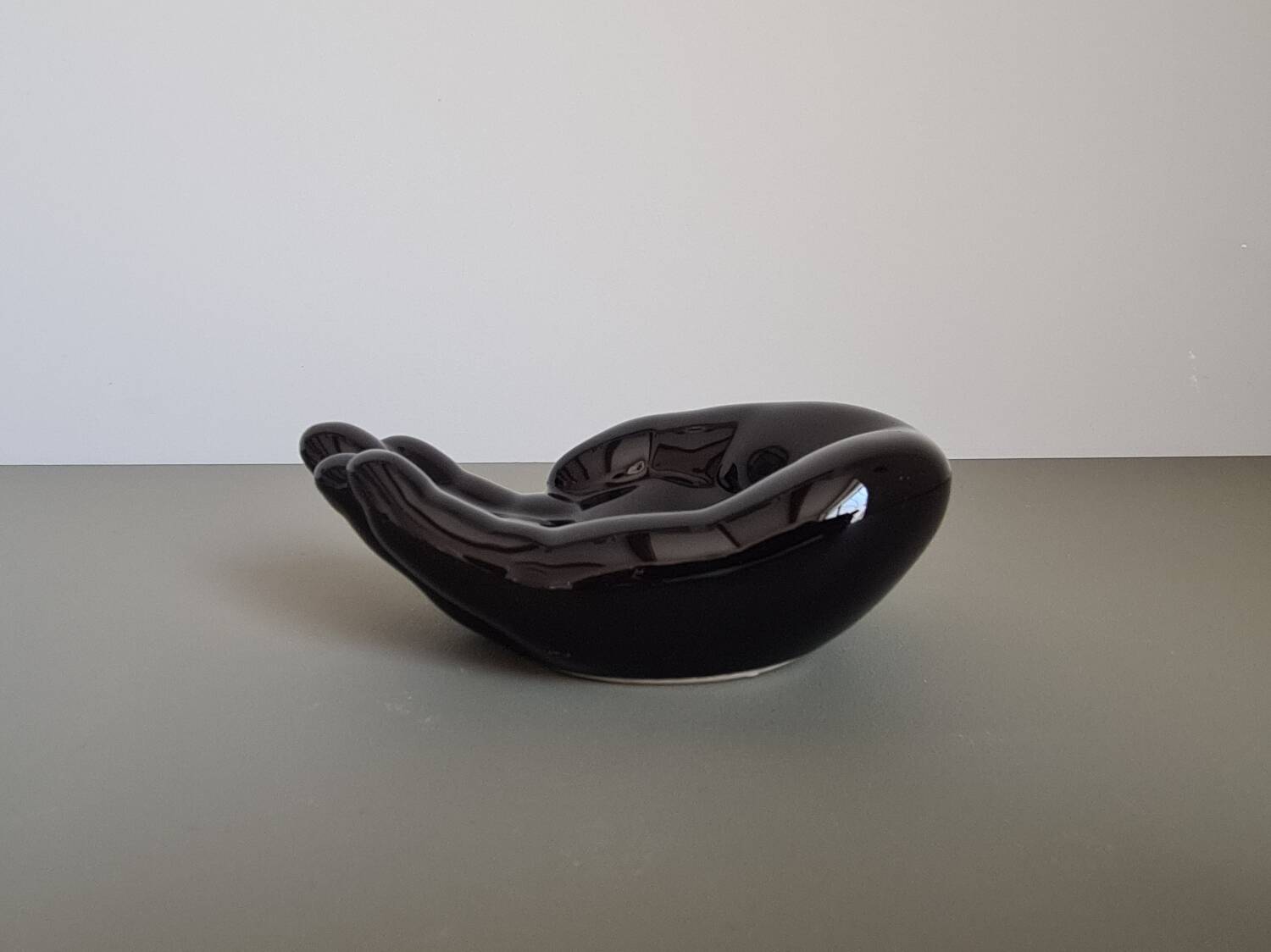 Vintage 1970s black ceramic hand-shaped trinket dish, retro decorative sculpture, centerpiece, home decor, soap dish