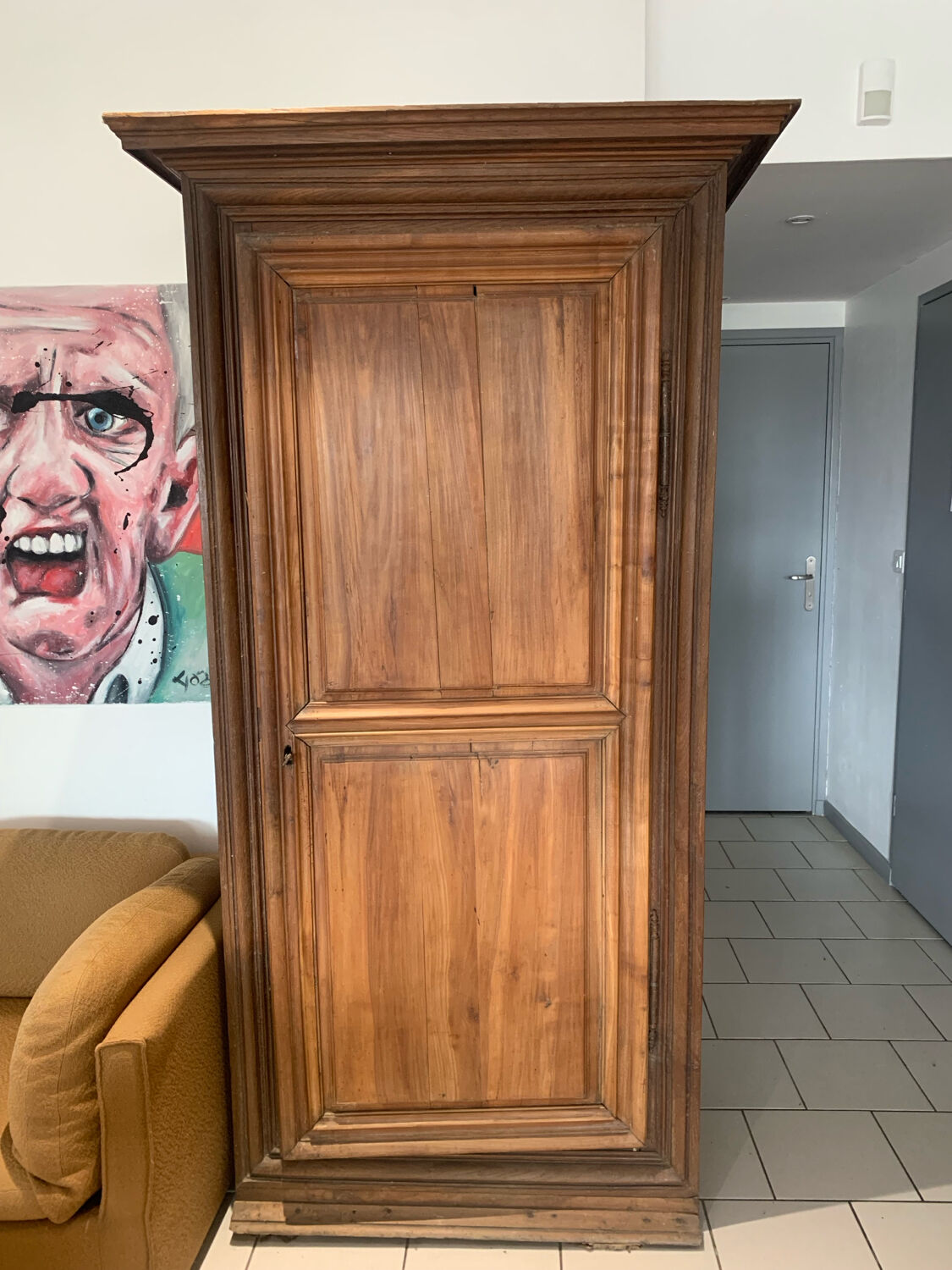 Old 18th century walnut and oak bonnet maker