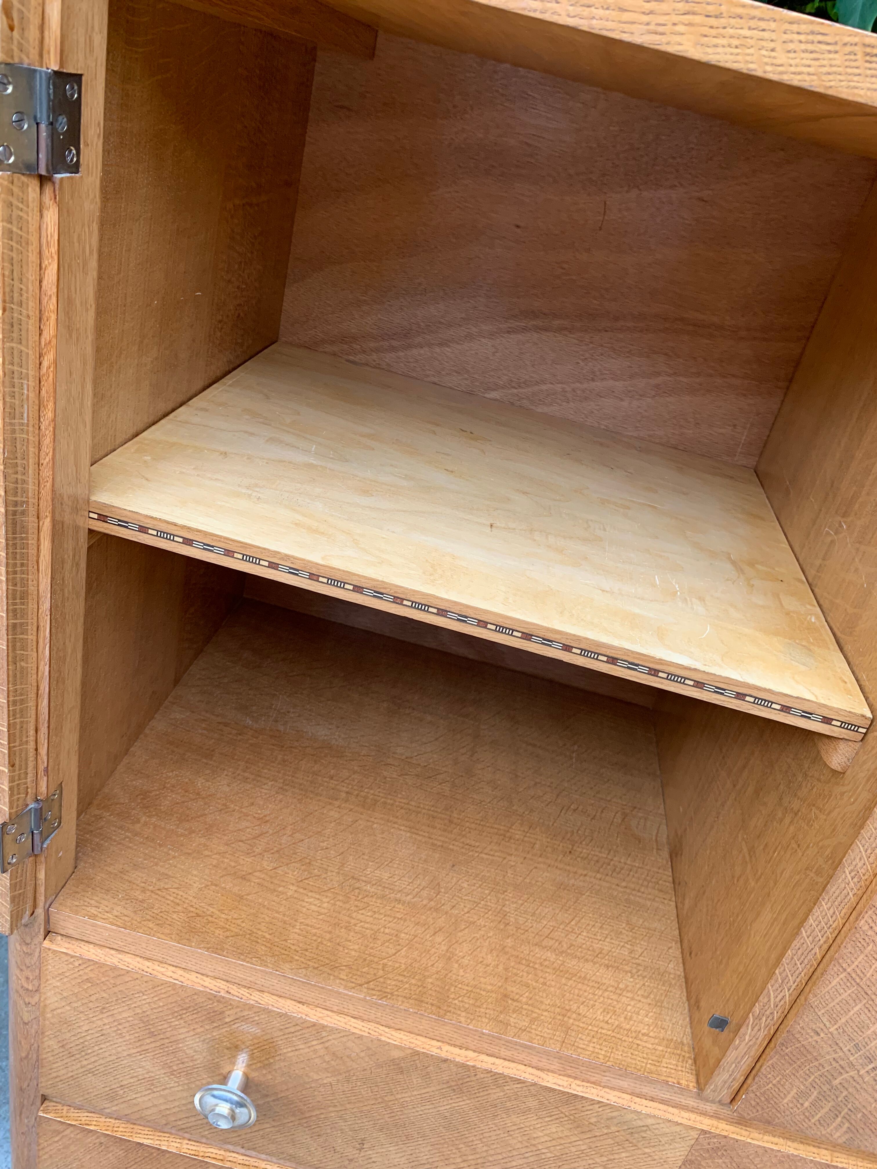 Asymmetrical cabinet 1950