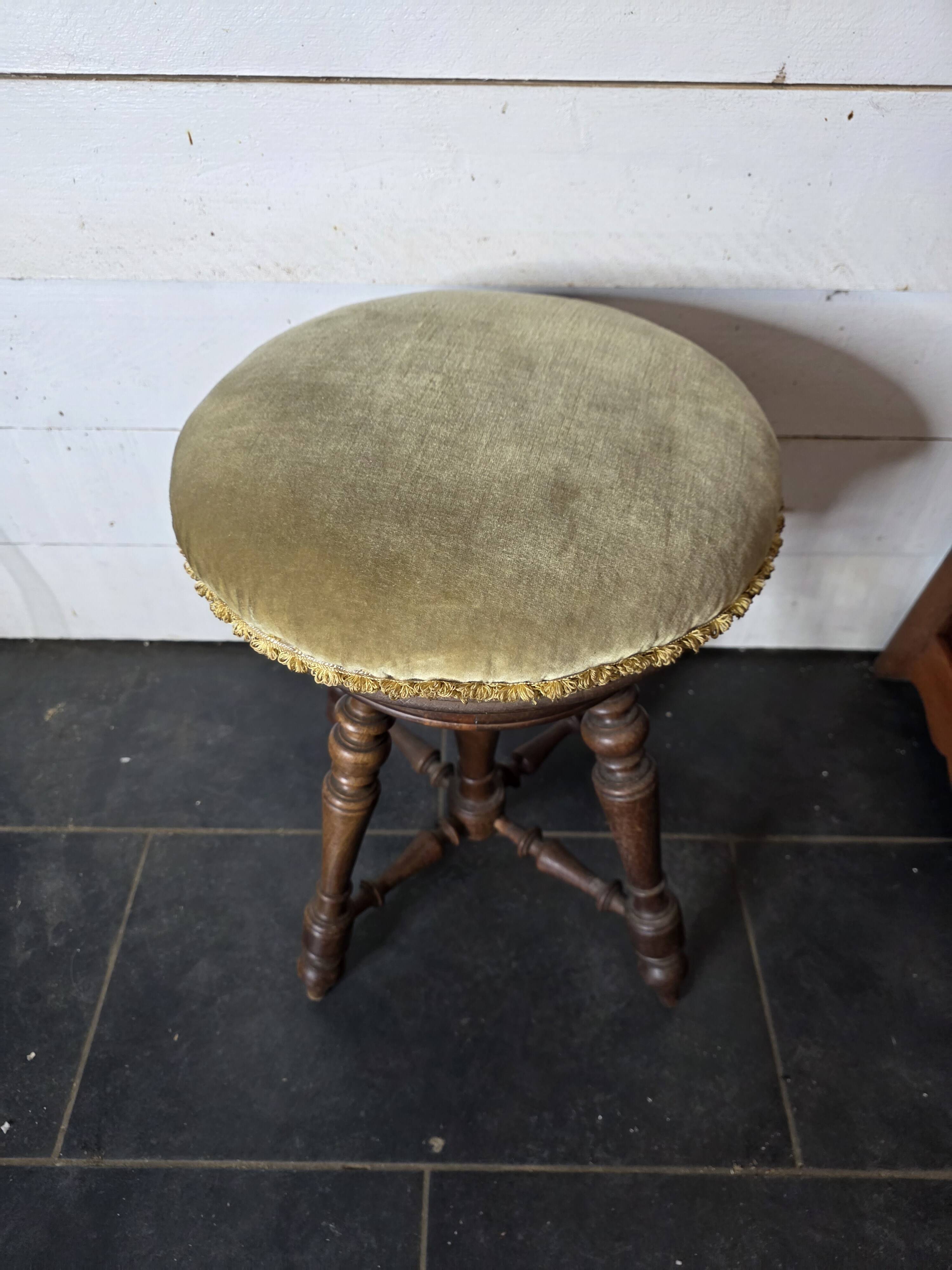Antique adjustable piano stool