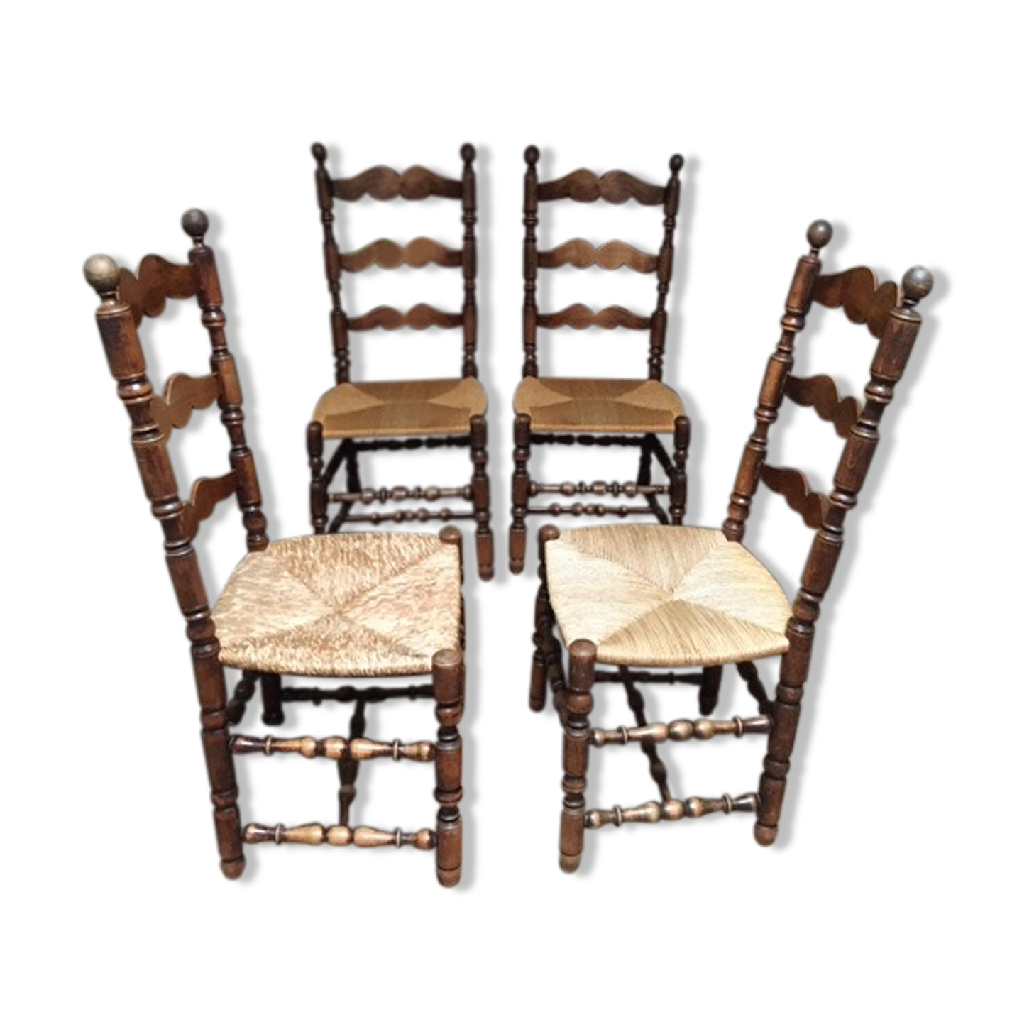 set of 4 louis XIII chairs mulched