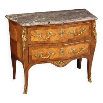 Louis XV chest of drawers from the 18th century