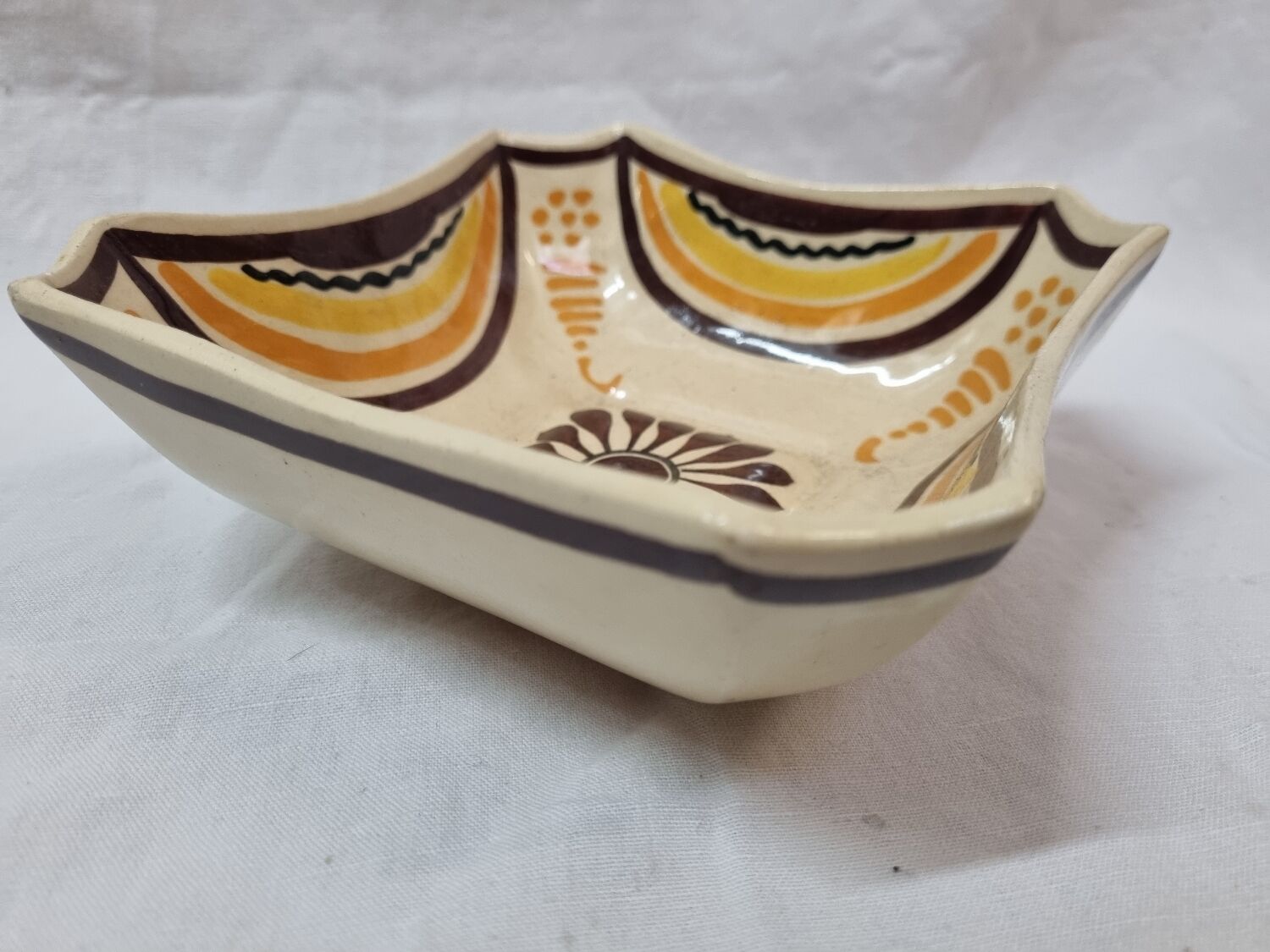 Henriot Quimper earthenware cup, 1920/30