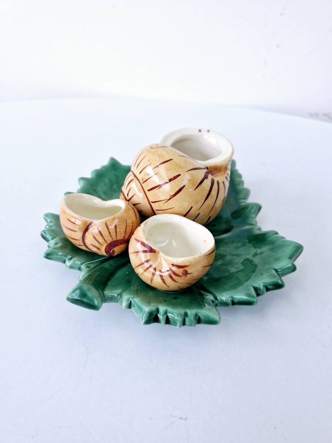 Servant Salt Pepper Mustard Ceramic DLG Vallauris Barbotine Escargot Leaf