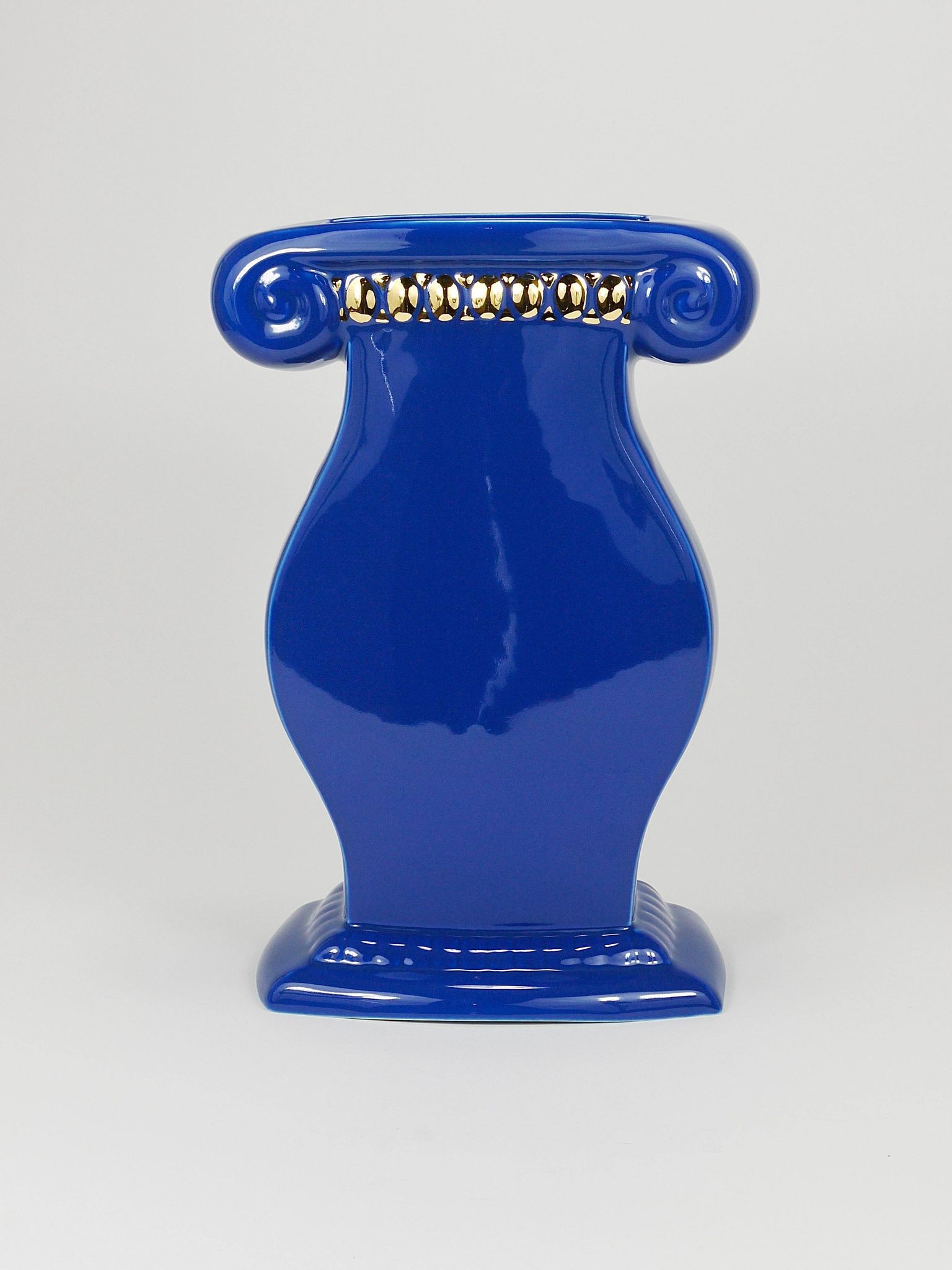 Heide Warlamis Vase Postmodern Grand Design Memphis, Vienna Collection, 1980s