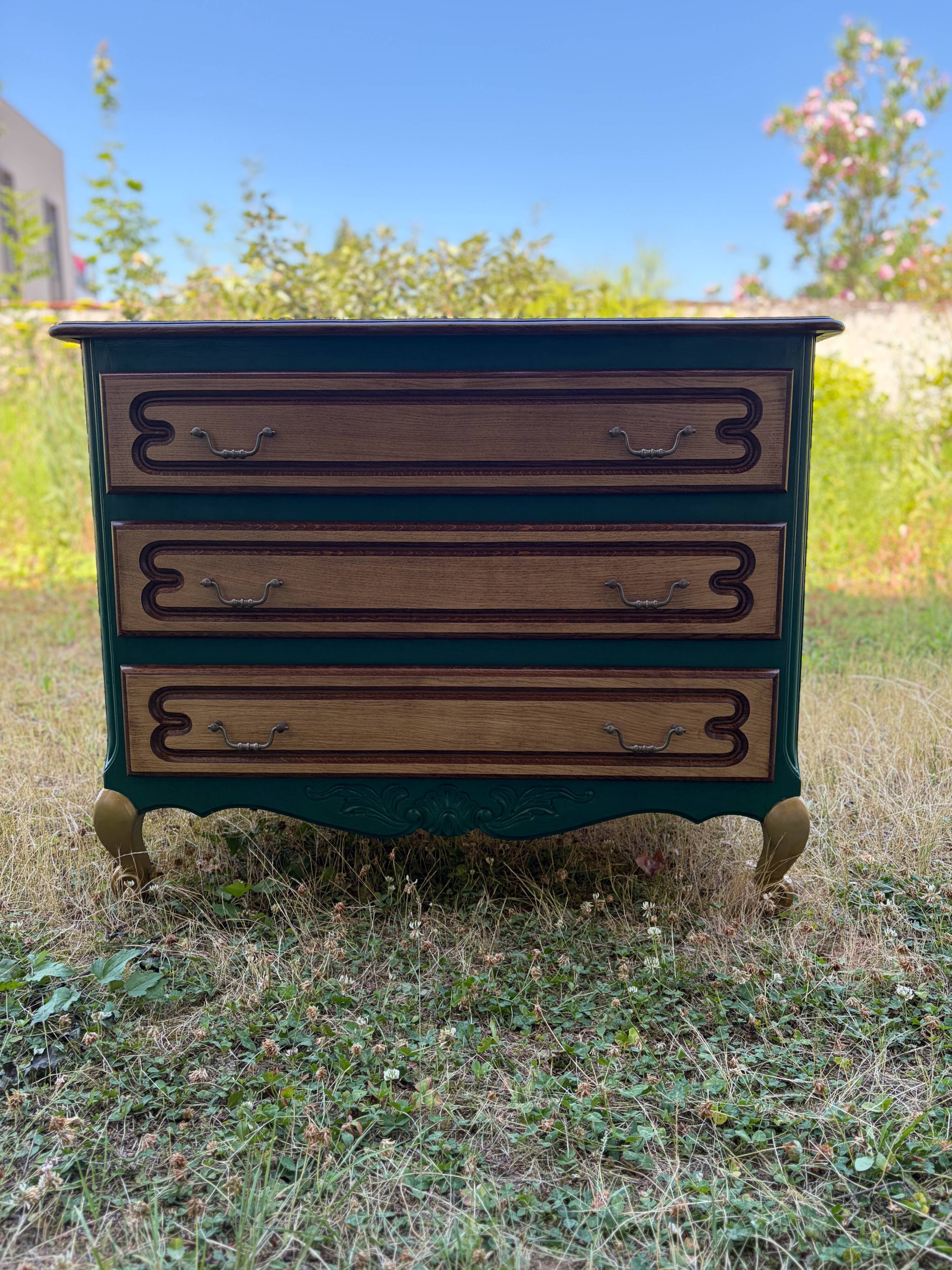 Vintage chest of drawers with 3 drawers, fully refurbished.