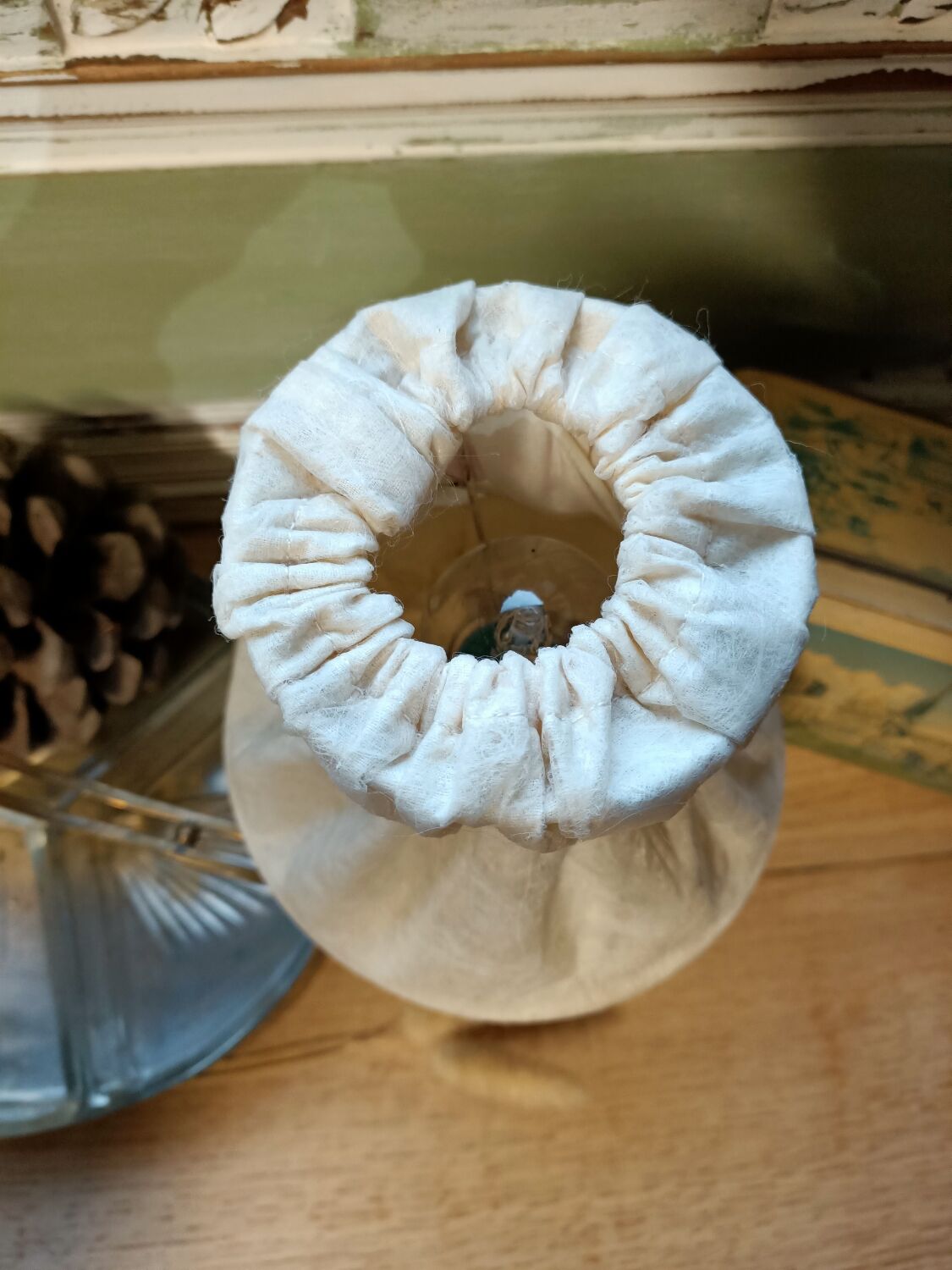 Porcelain bedside lamp