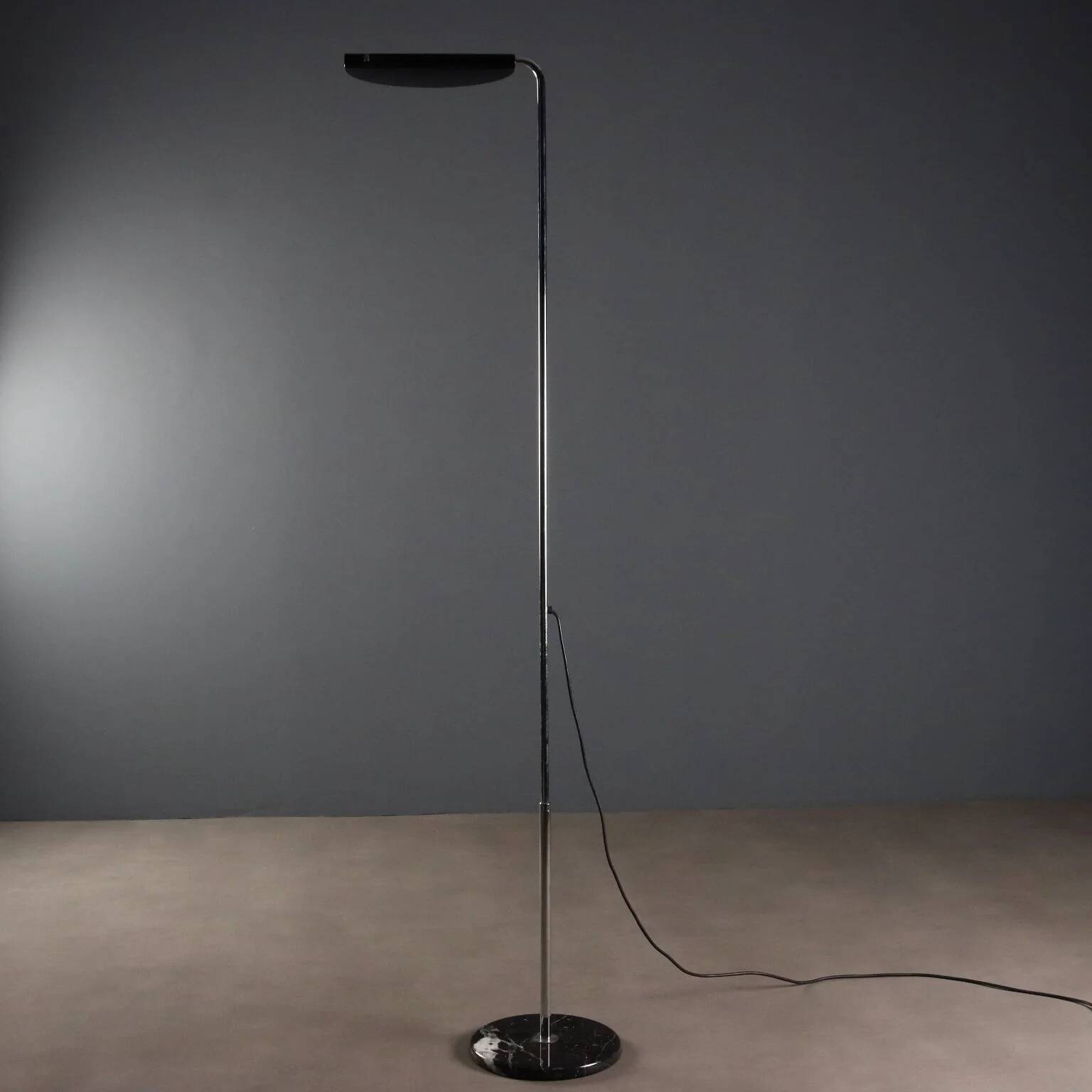 Skipper Mezzaluna floor lamp vintage design Bruno Gecchelin 1970s