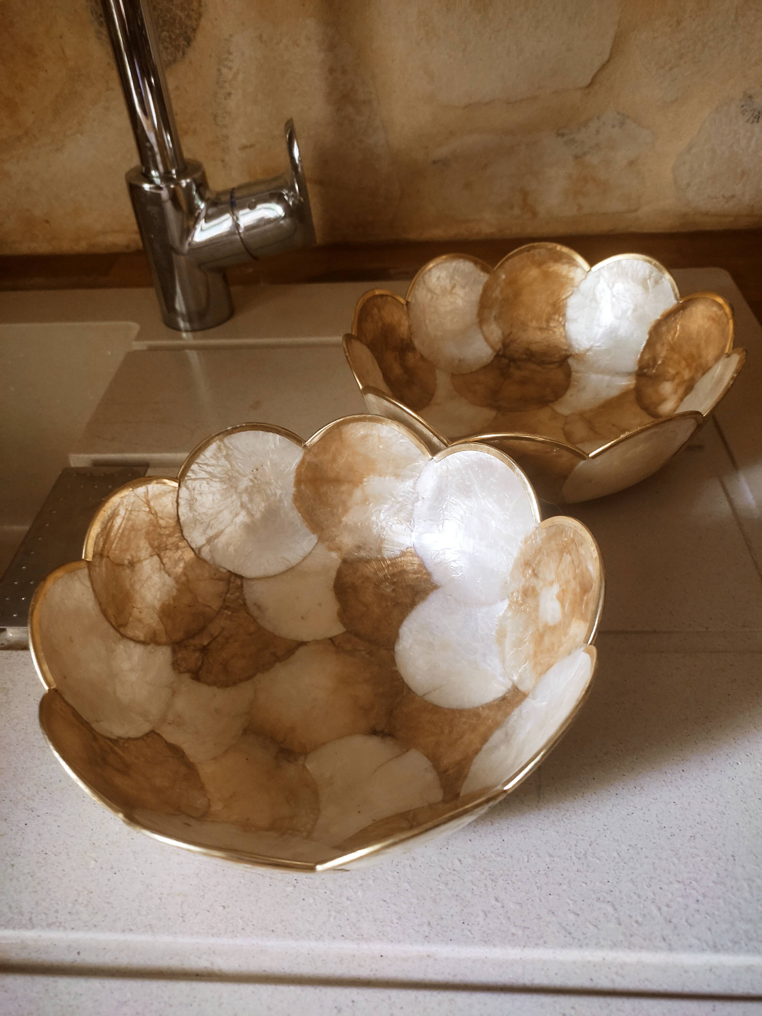 Duo de cups in mother-of-pearl