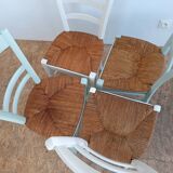 Suite of 4 chairs in wood and straw