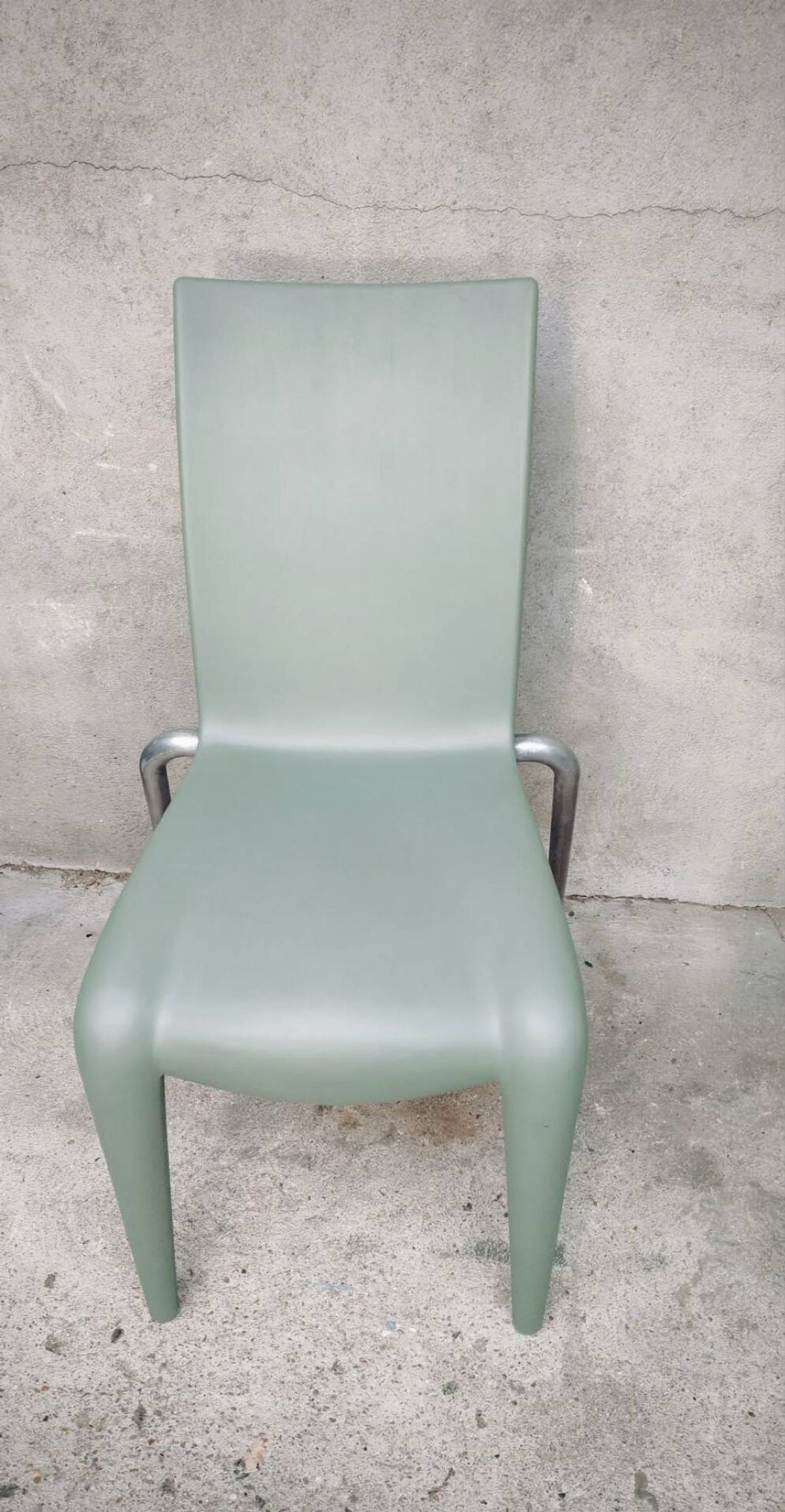 Lot de 4 chaises Louis 20 de Stark par Vitra