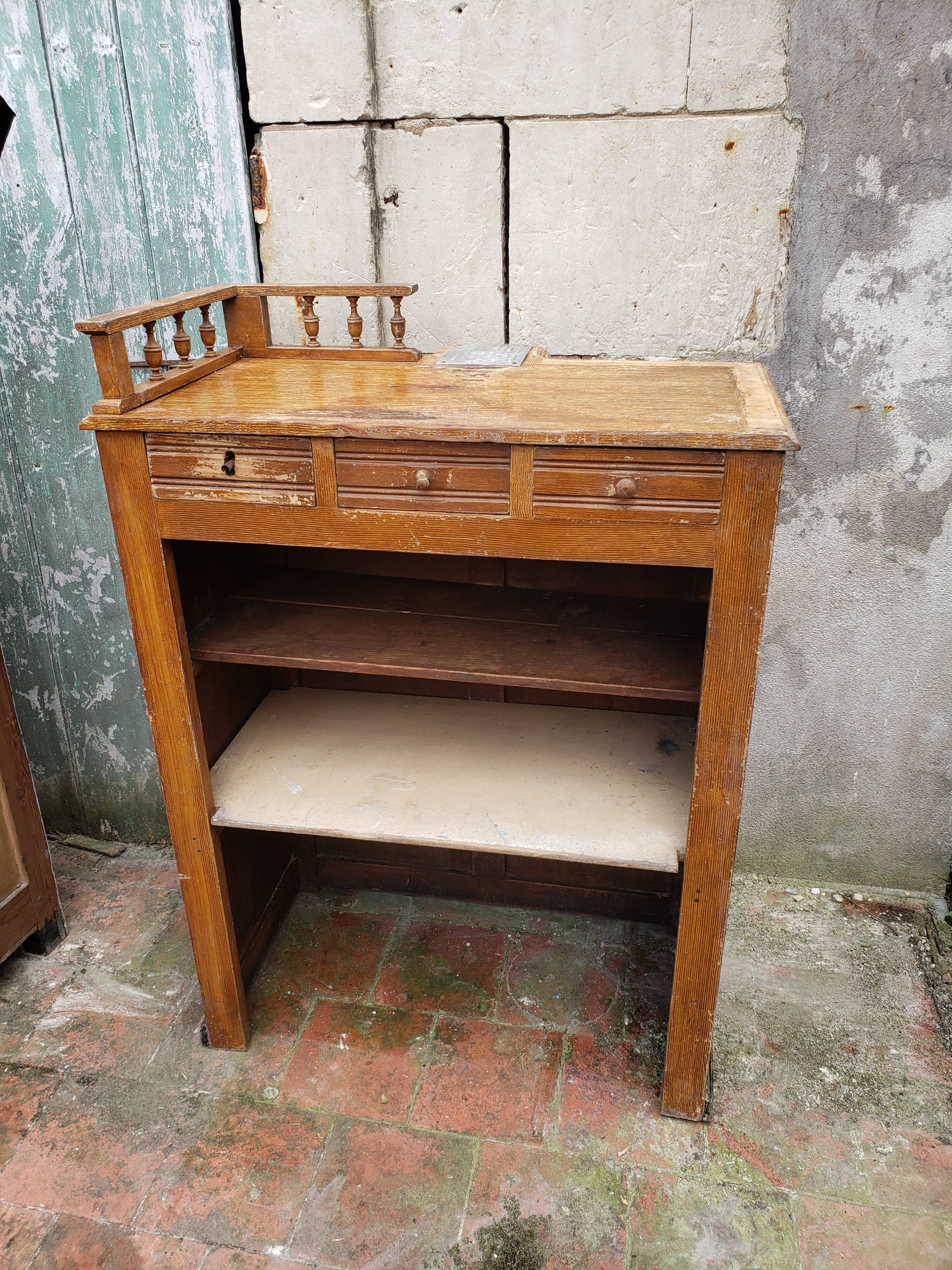 Counter box store furniture store 1900